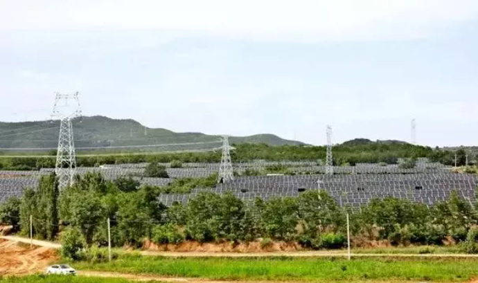 中國十三省最大光伏電站在這里！欽州康熙嶺的光伏電站能排上號了嗎？