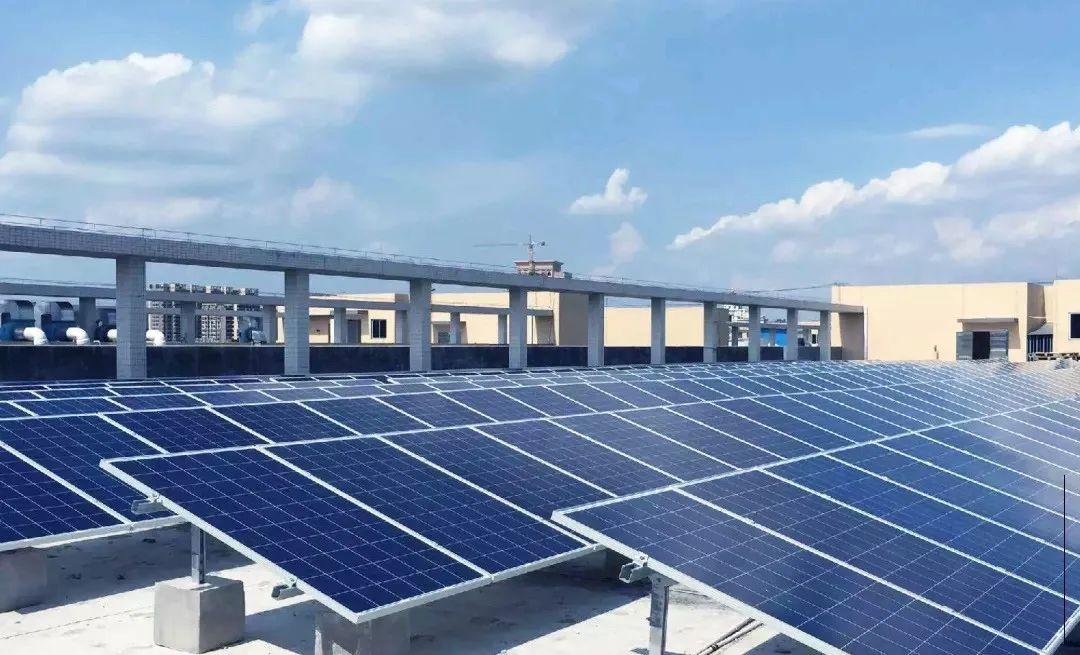 為什么秋季的光伏發(fā)電量比夏季還高？