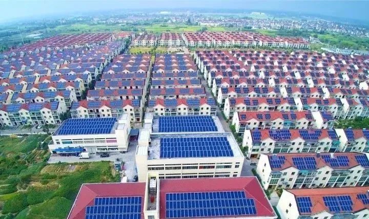光伏發(fā)電“租房頂、免費(fèi)裝”新套路，警惕陰陽(yáng)合同，天上不會(huì)掉餡餅！